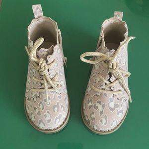 Gap Scalloped Leopard Print Boots